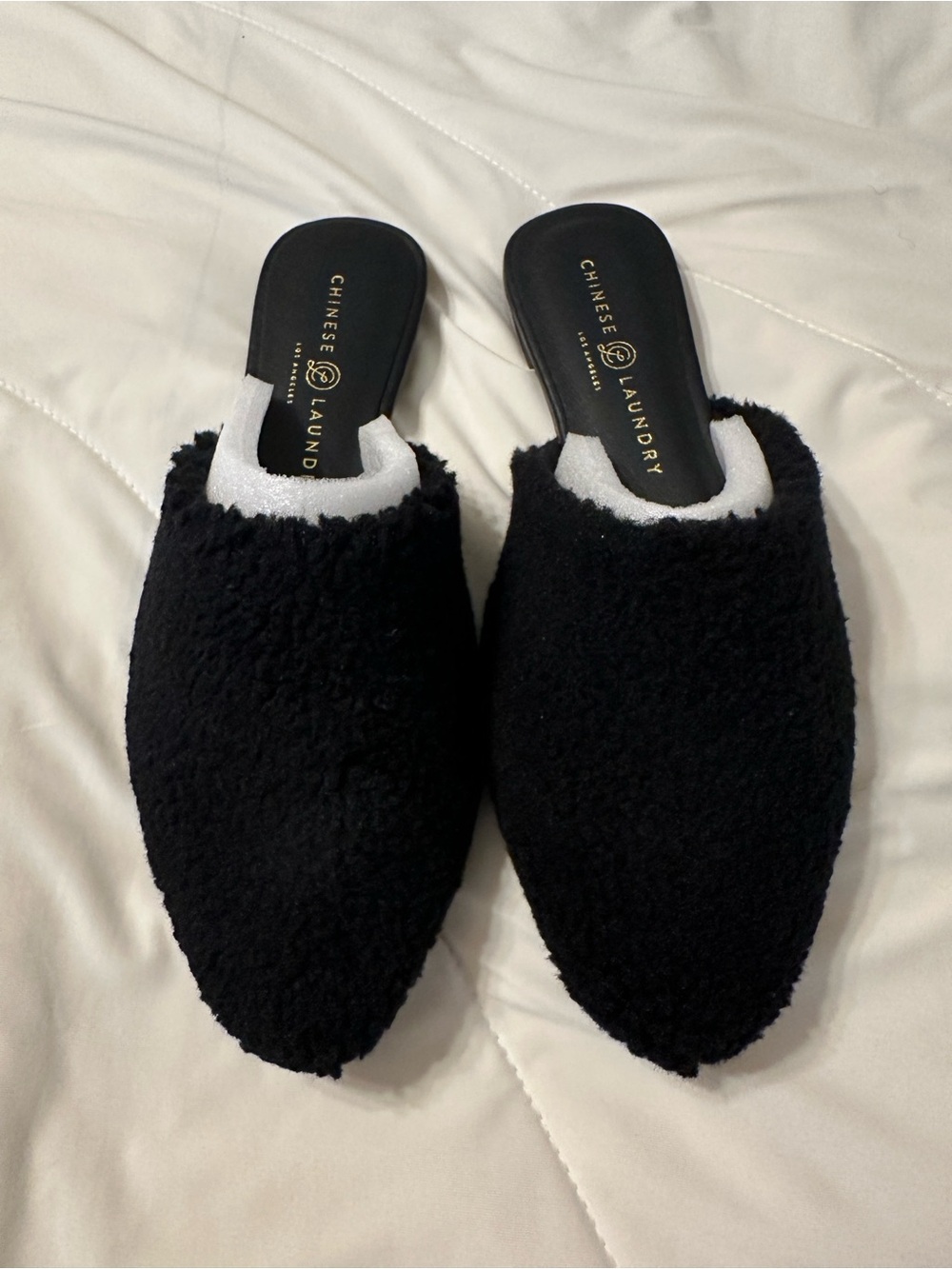 Chinese Laundry Black Fleece Easton Mule Slip-Ons - New - Size 6.5